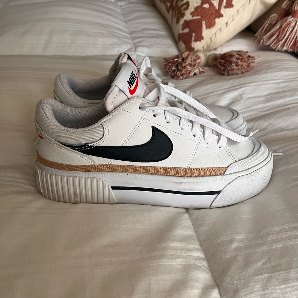 Nike Women’s Court Legacy platforms